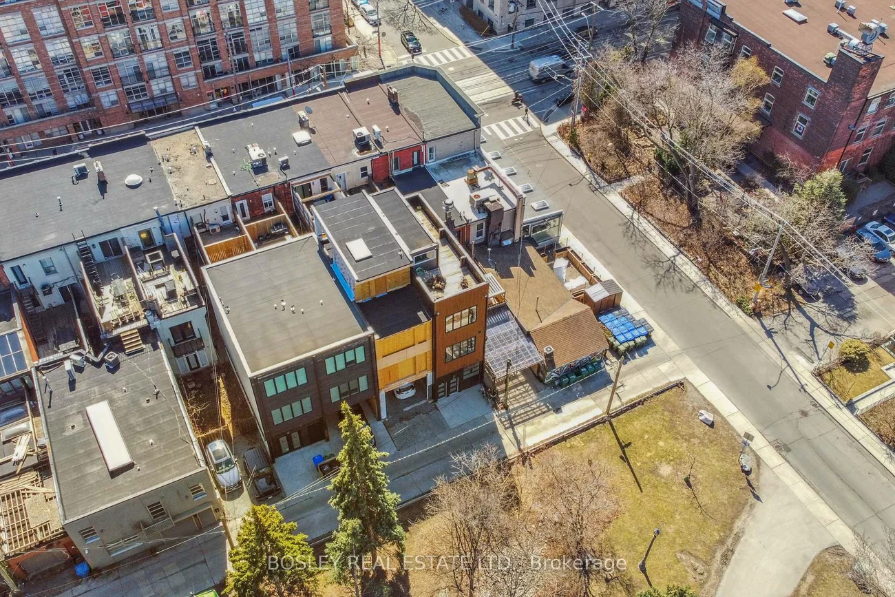 890, Queen, Trinity-Bellwoods, Toronto
