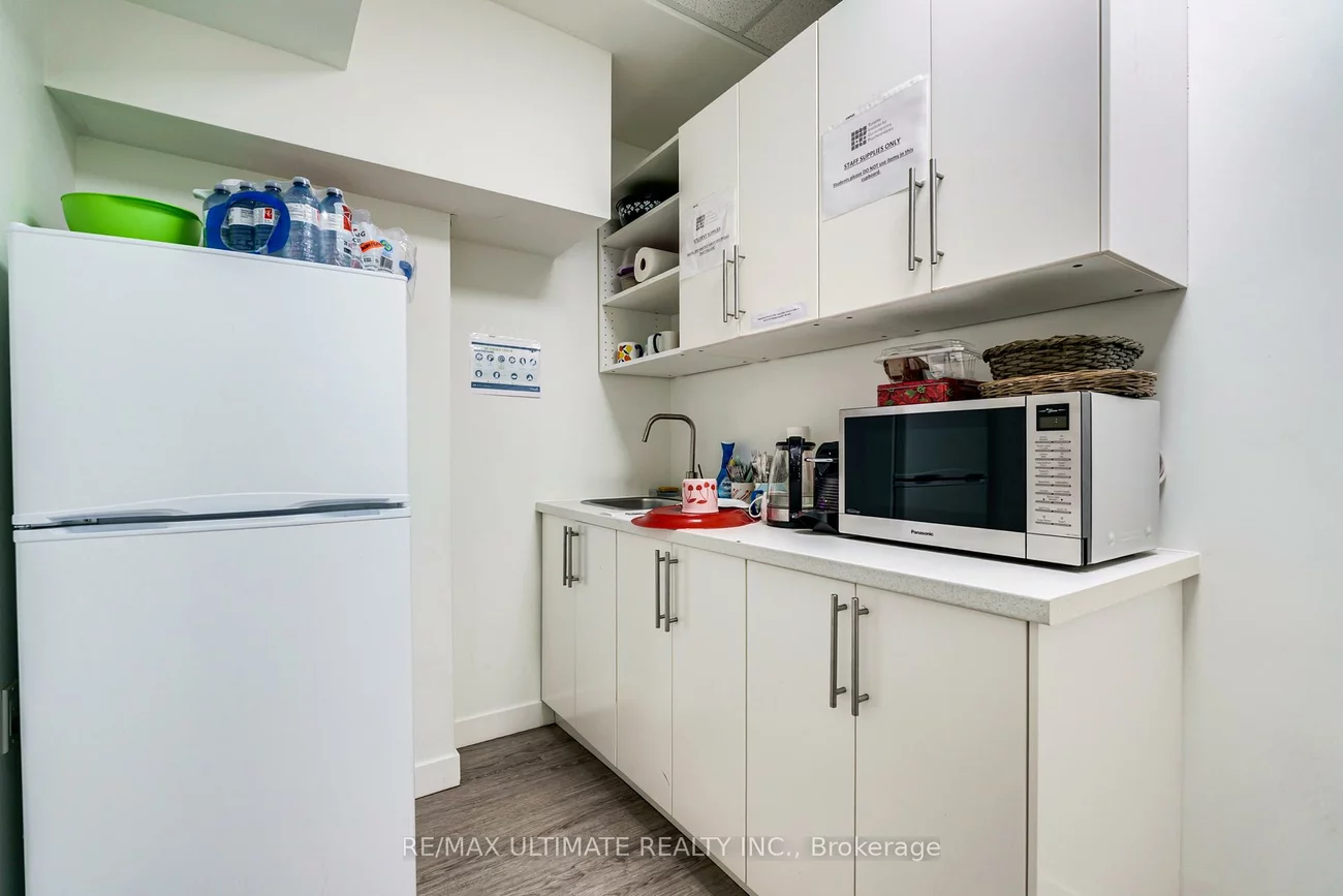 427-429, Vaughan, Humewood-Cedarvale, Toronto
