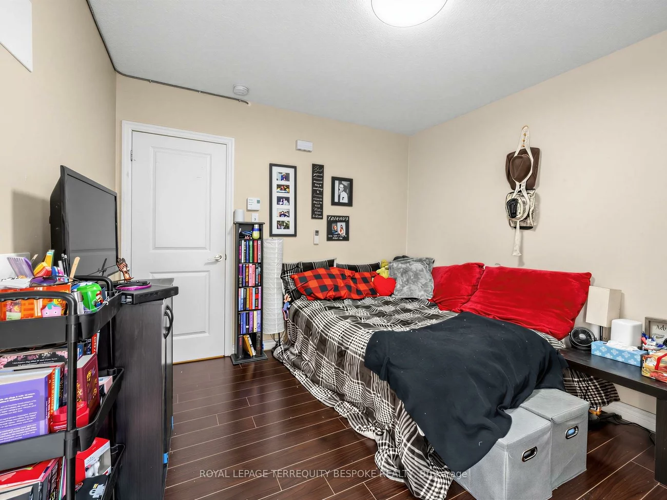 279, Lauder, Oakwood Village, Toronto