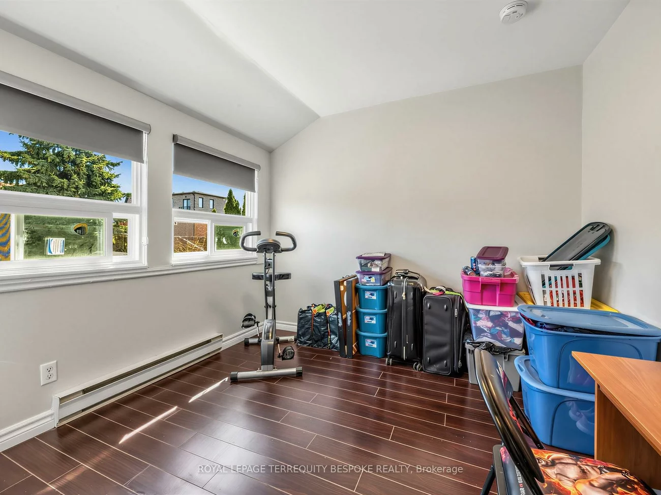279, Lauder, Oakwood Village, Toronto