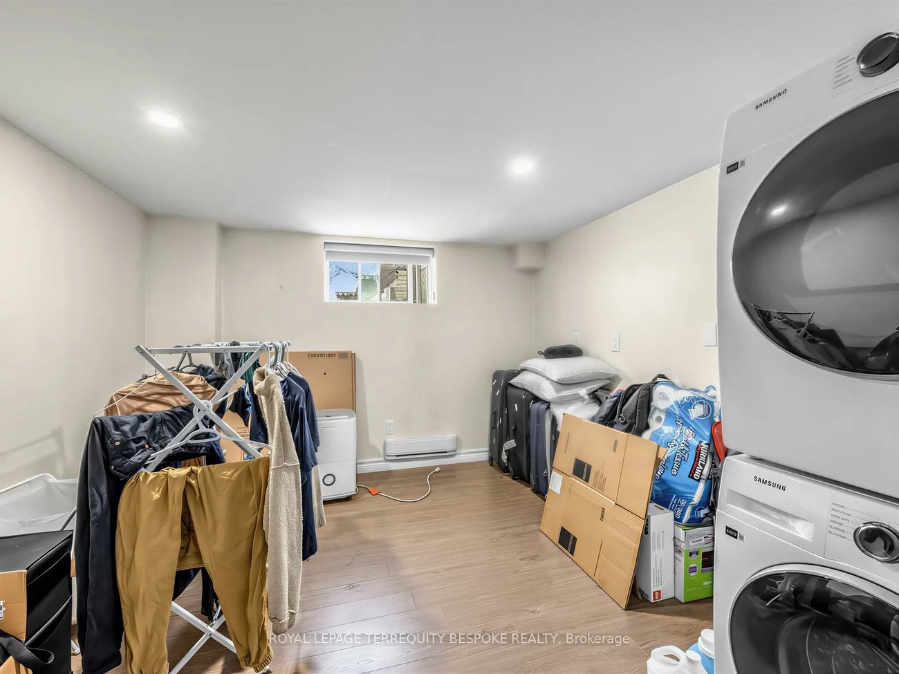 279, Lauder, Oakwood Village, Toronto