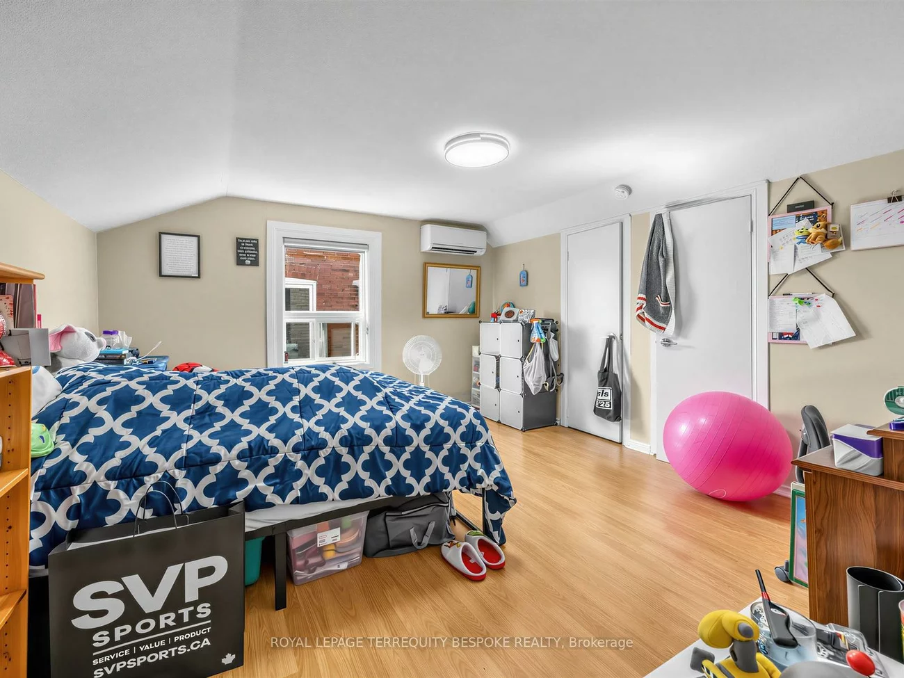 279, Lauder, Oakwood Village, Toronto