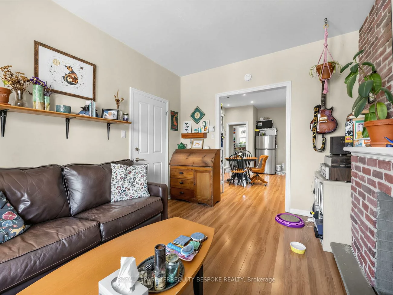 279, Lauder, Oakwood Village, Toronto