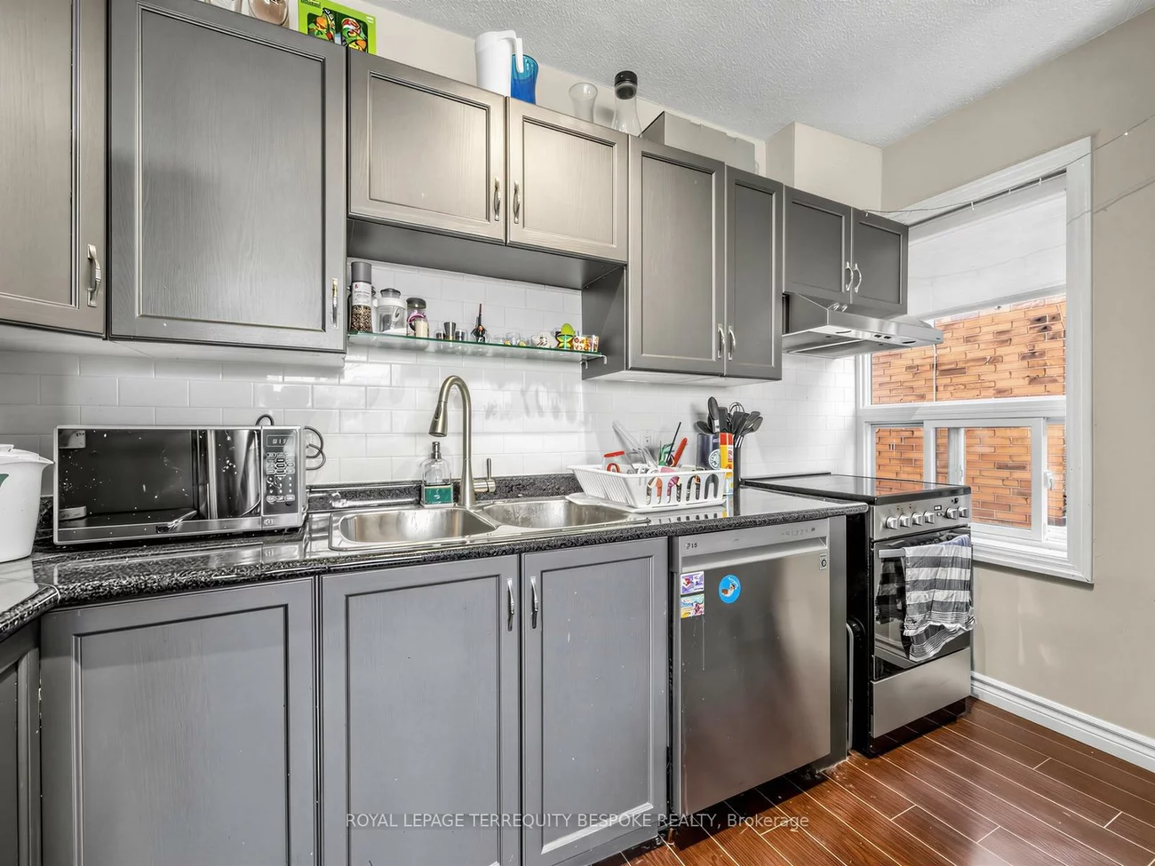 279, Lauder, Oakwood Village, Toronto