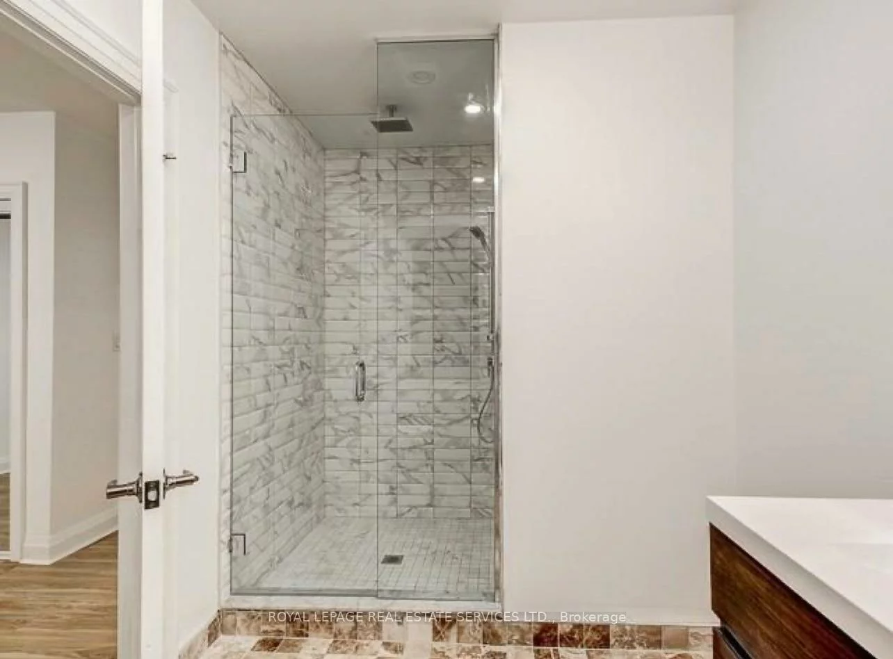 995, Bloor, Dufferin Grove, Toronto