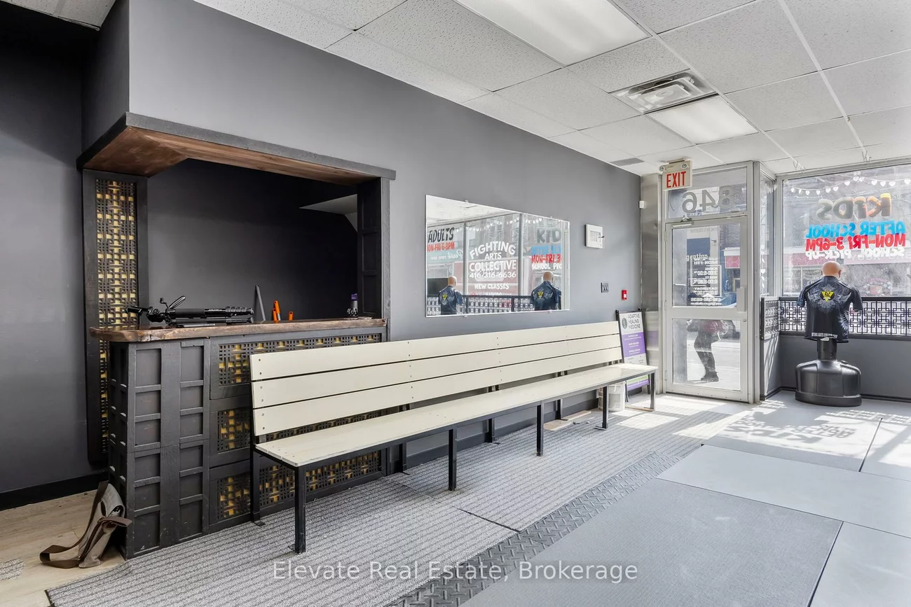846, College, Palmerston-Little Italy, Toronto
