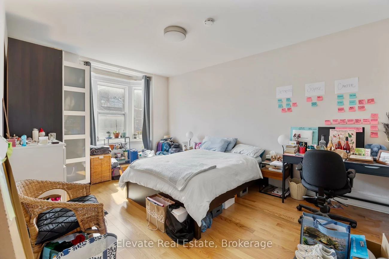 846, College, Palmerston-Little Italy, Toronto
