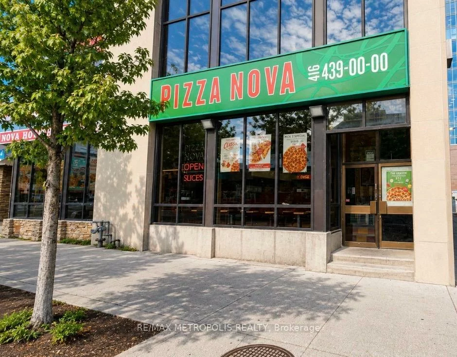 267, College, Kensington-Chinatown, Toronto