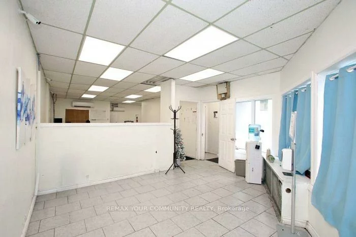 617, Vaughn, Oakwood Village, Toronto