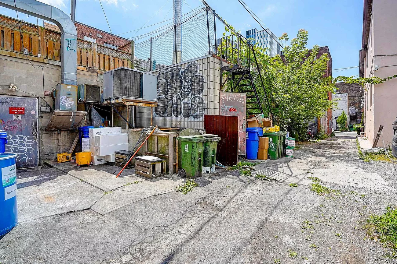482, Bloor, Annex, Toronto