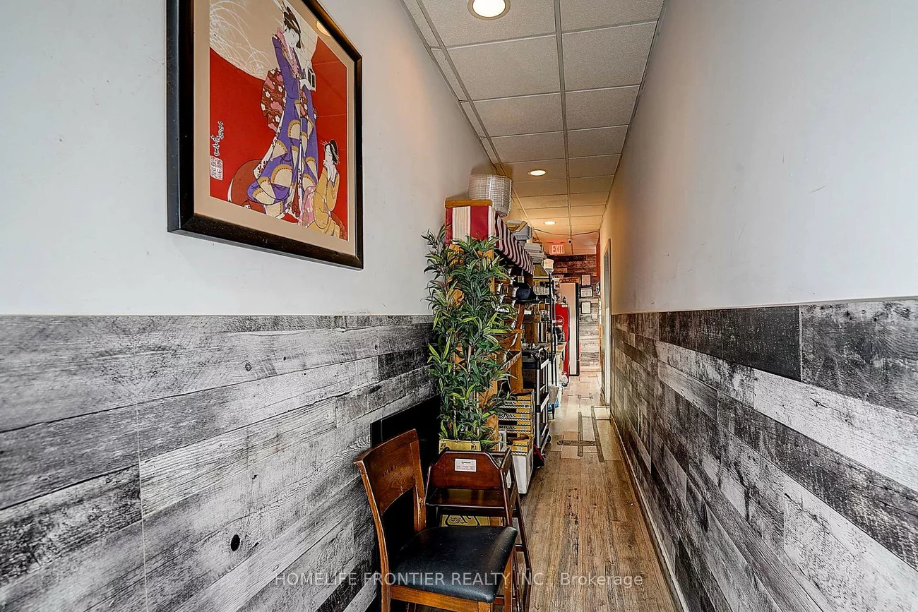 482, Bloor, Annex, Toronto