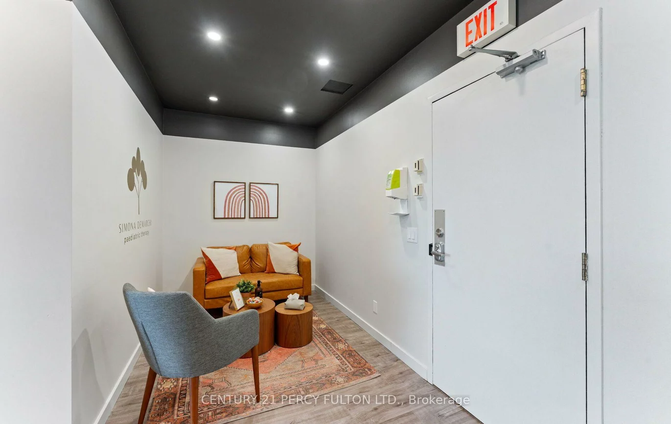 220, Duncan Mill, St. Andrew-Windfields, Toronto