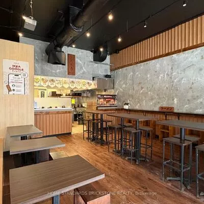 Commercial for sale, 6048, Yonge, Newtonbrook West, Toronto