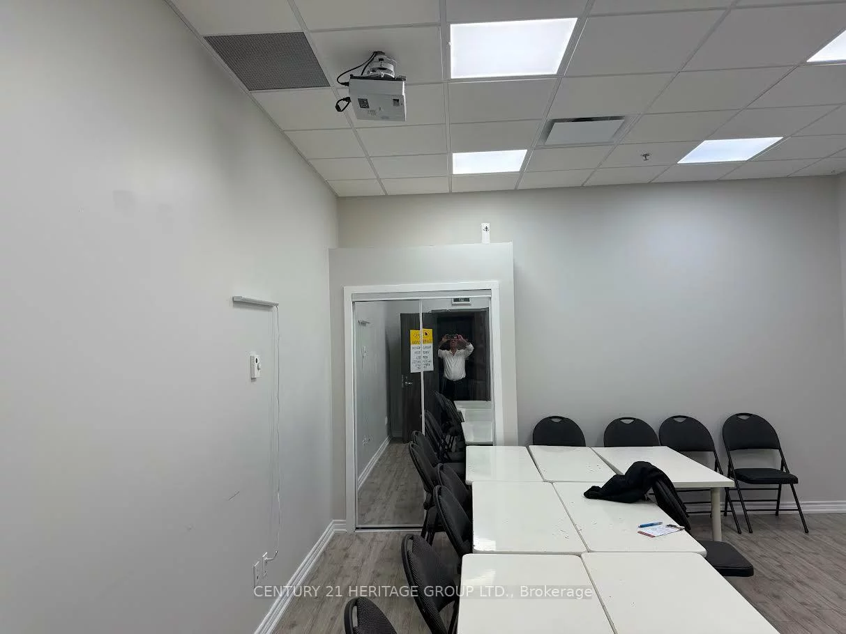 4750, Yonge, Lansing-Westgate, Toronto