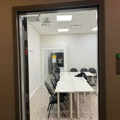 Commercial for sale, 4750, Yonge, Lansing-Westgate, Toronto