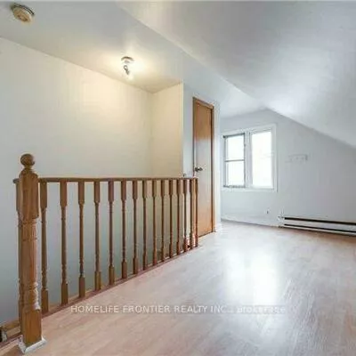 Commercial for sale, 556, Parliament, Cabbagetown-South St. James Town, Toronto