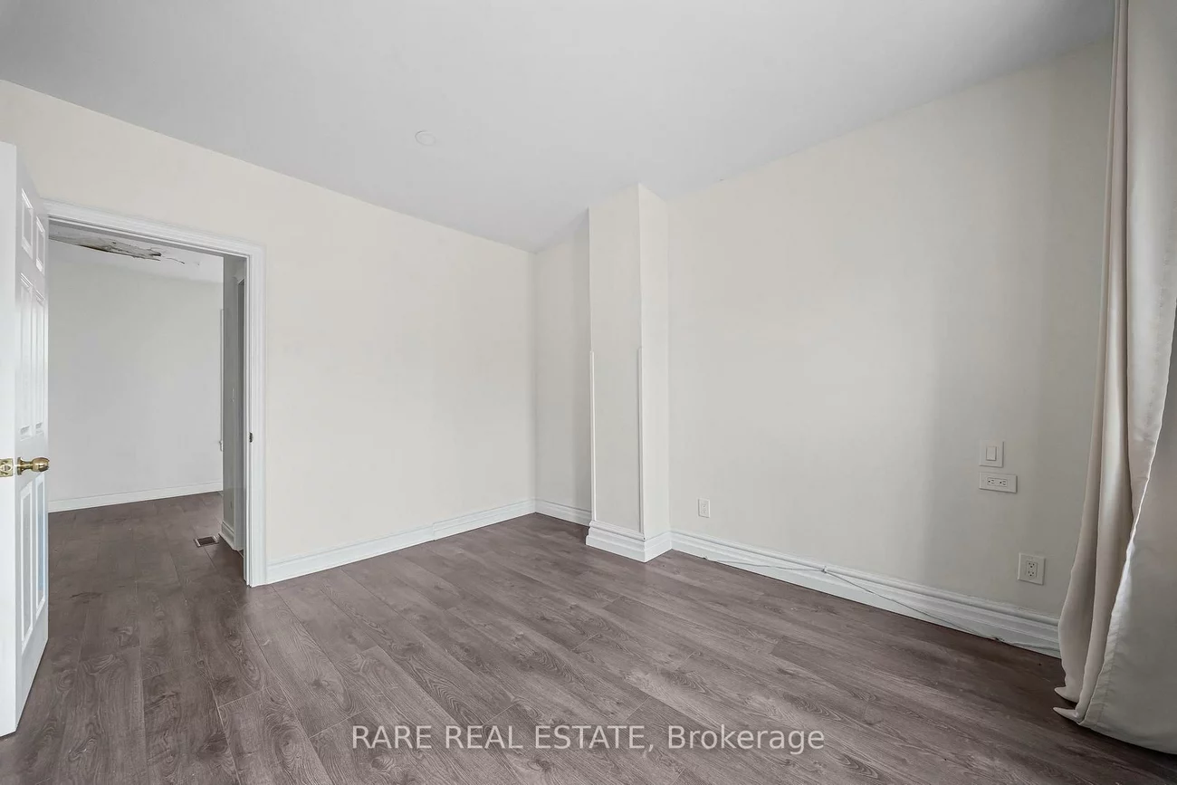 200, Bathurst, Trinity-Bellwoods, Toronto
