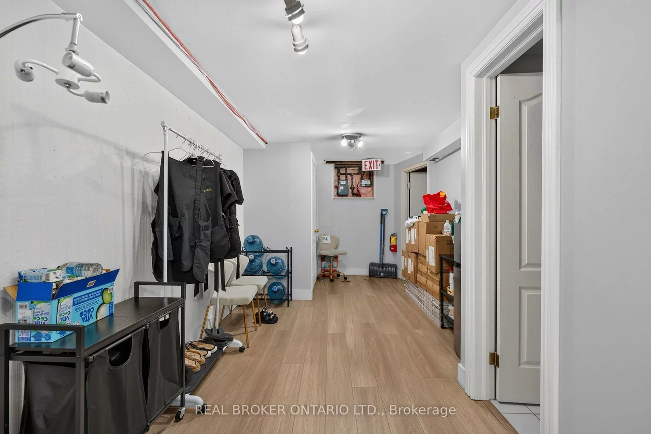 803, Dundas, Trinity-Bellwoods, Toronto
