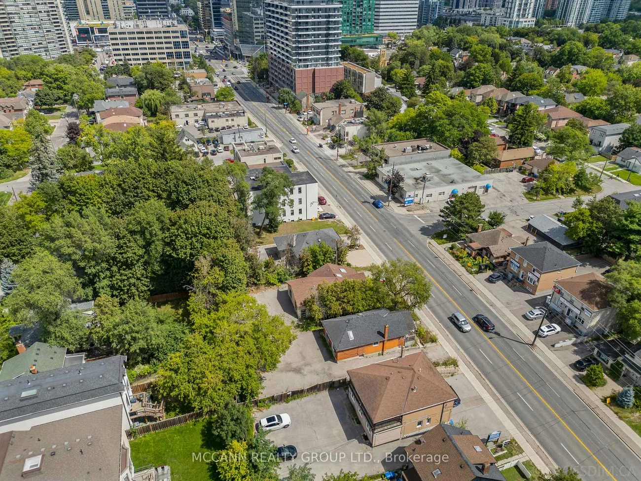 110-112, Sheppard, Lansing-Westgate, Toronto