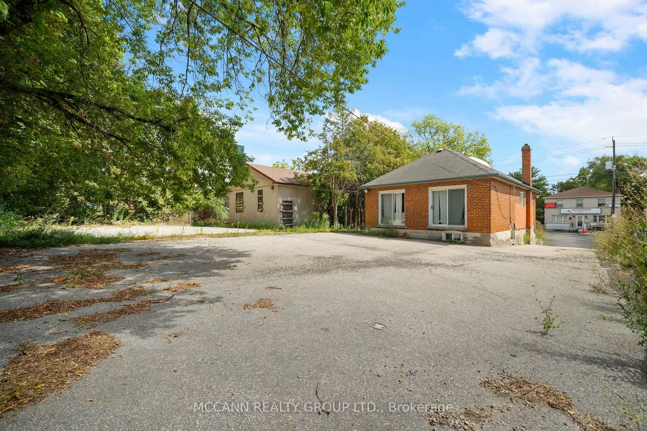 110-112, Sheppard, Lansing-Westgate, Toronto