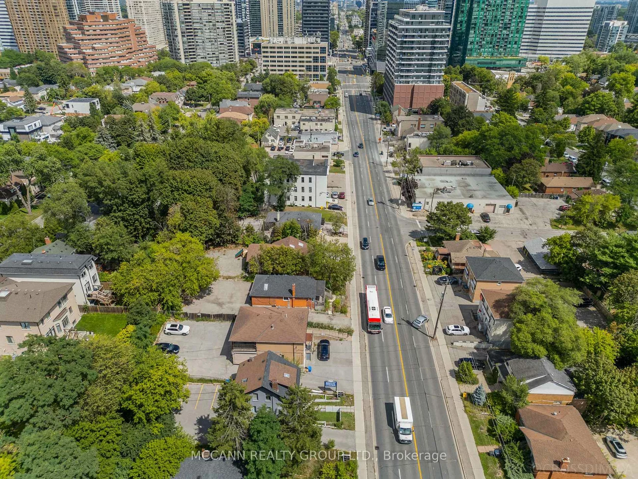 110-112, Sheppard, Lansing-Westgate, Toronto