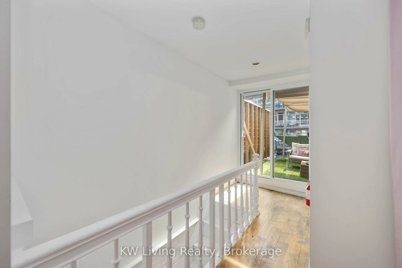 617, King, Waterfront Communities C1, Toronto