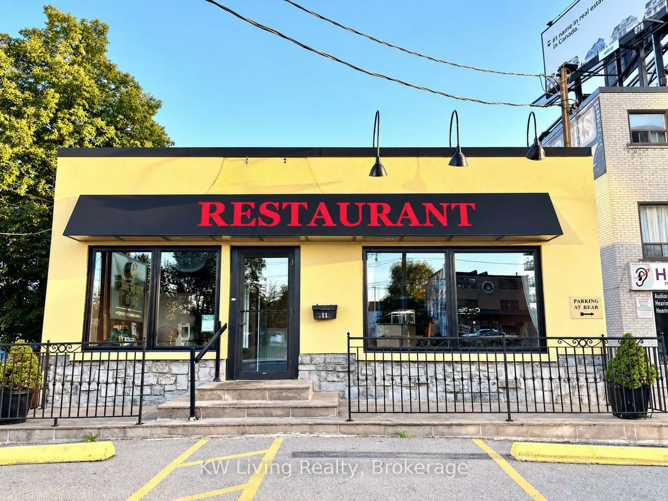 911, Sheppard, Clanton Park, Toronto