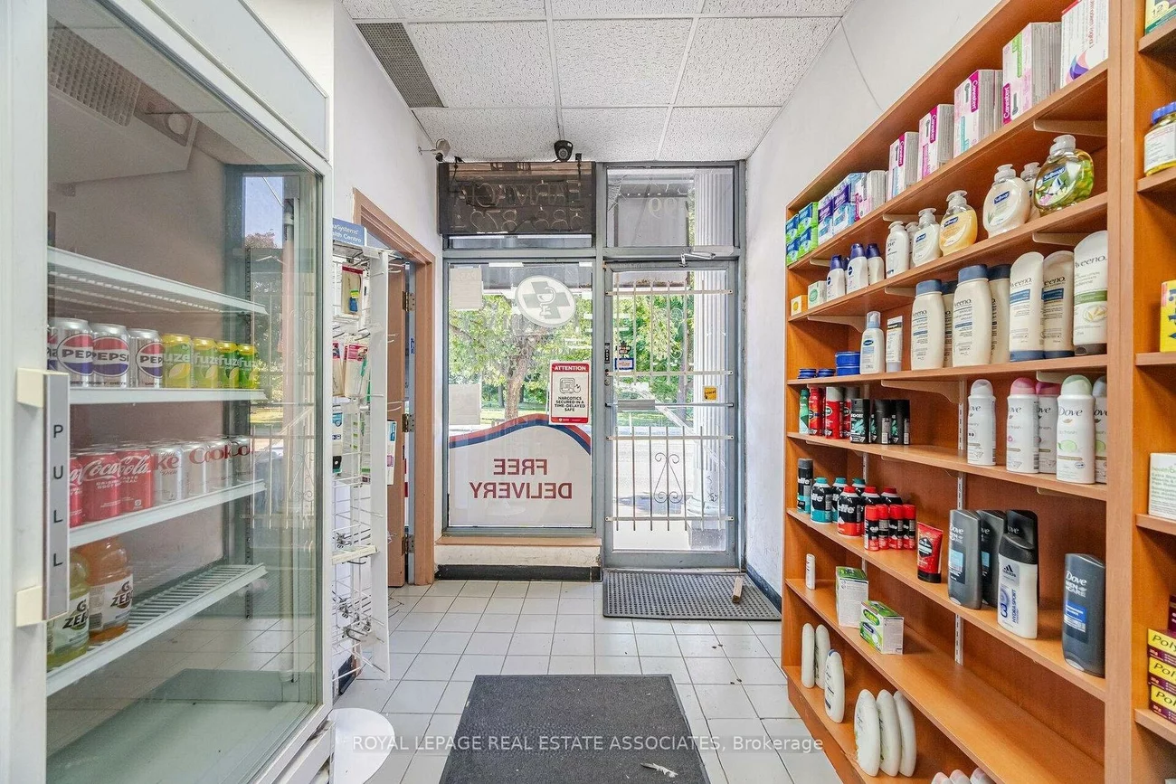 799, Bloor, Palmerston-Little Italy, Toronto