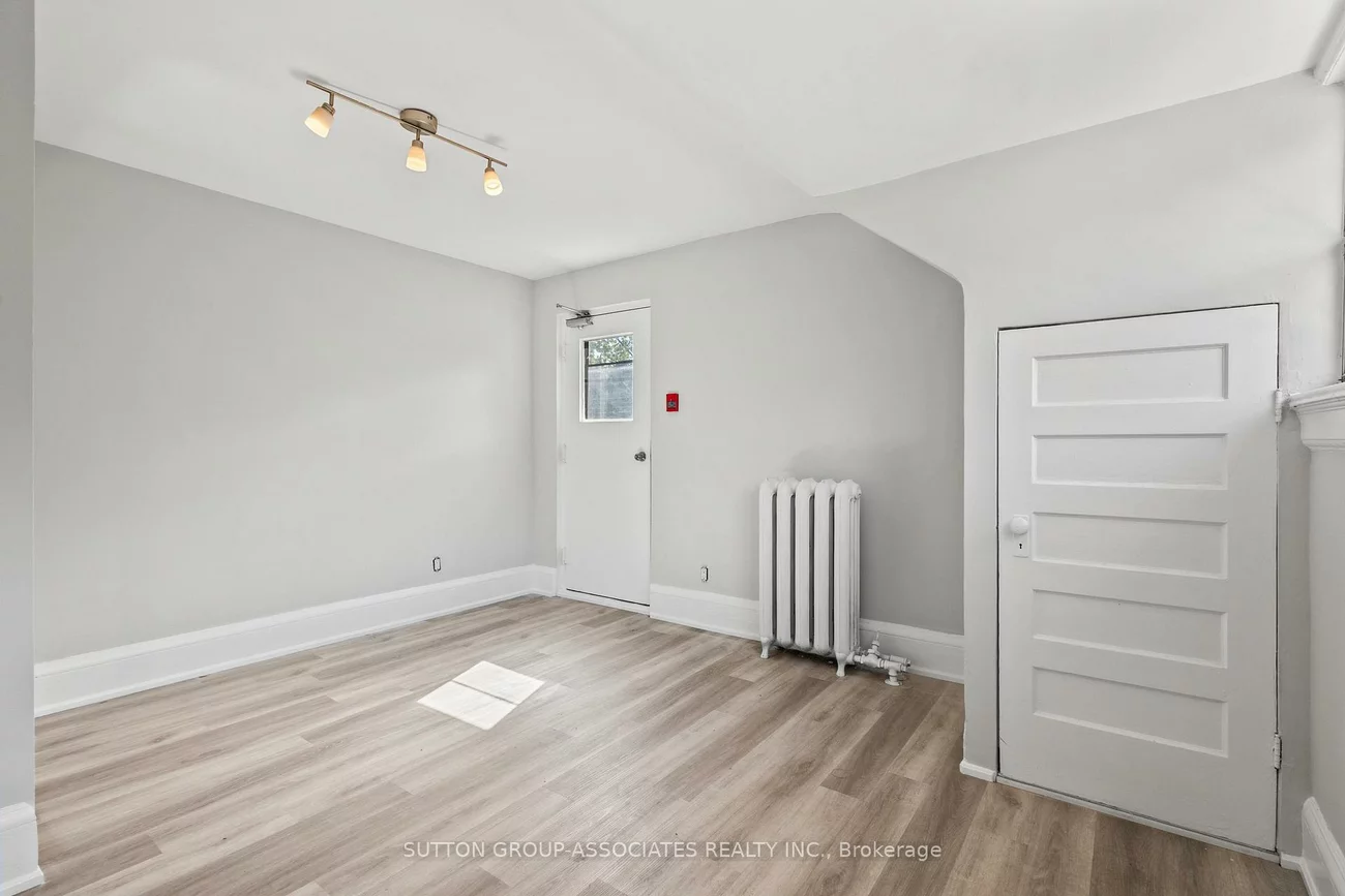 415, Brunswick, Annex, Toronto
