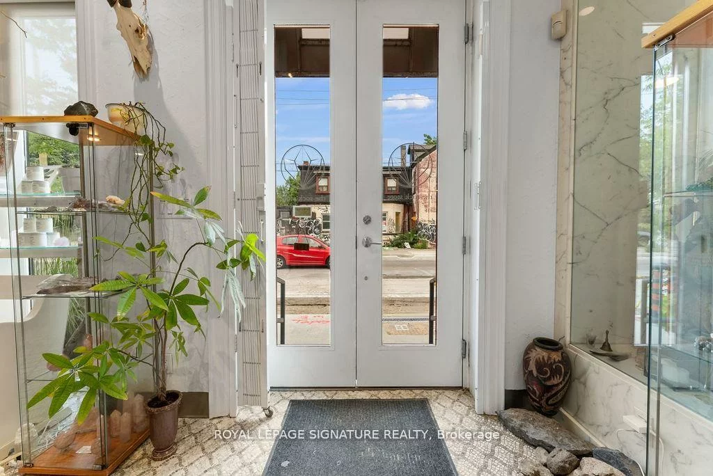 154, Harbord, Annex, Toronto