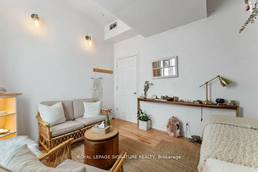 154, Harbord, Annex, Toronto