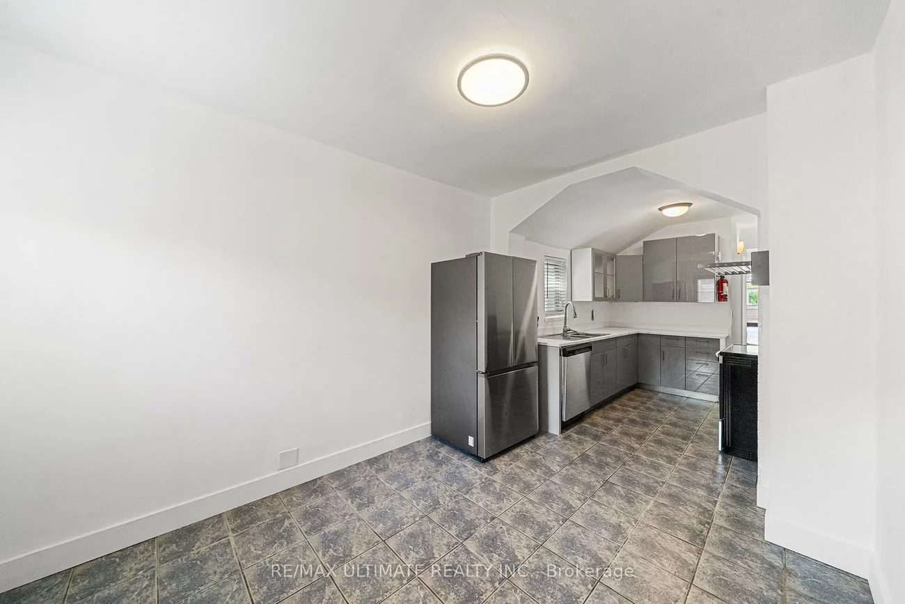 831, Queen, Niagara, Toronto
