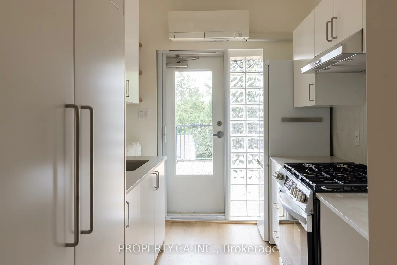 197, Roxton, Trinity-Bellwoods, Toronto