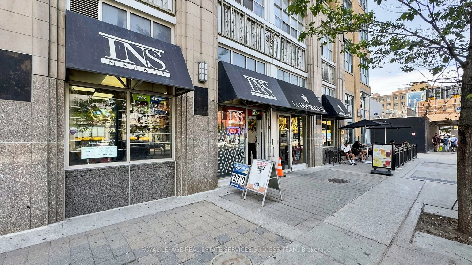 148, Spadina, Waterfront Communities C1, Toronto