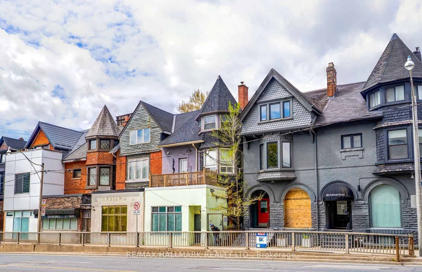 282, Avenue, Casa Loma, Toronto