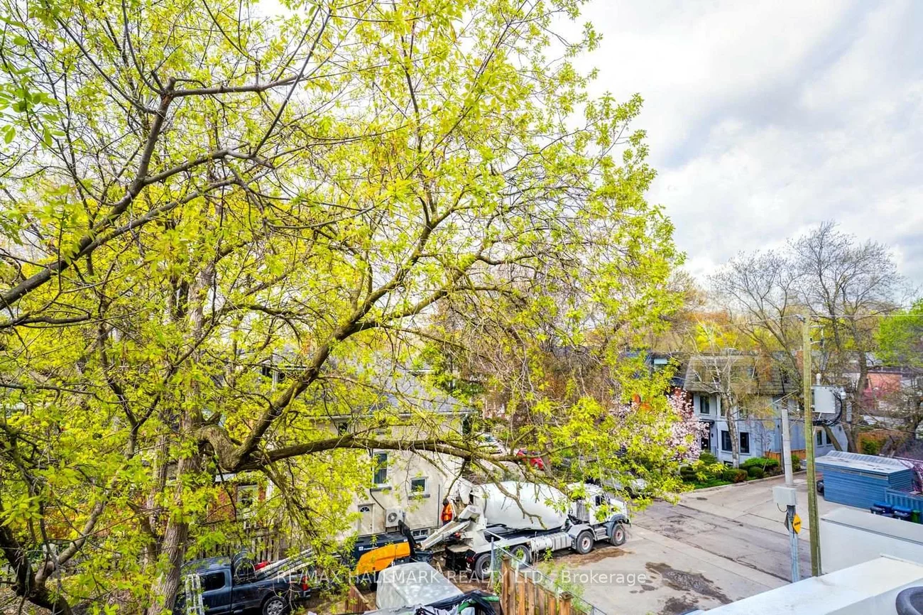 282, Avenue, Casa Loma, Toronto
