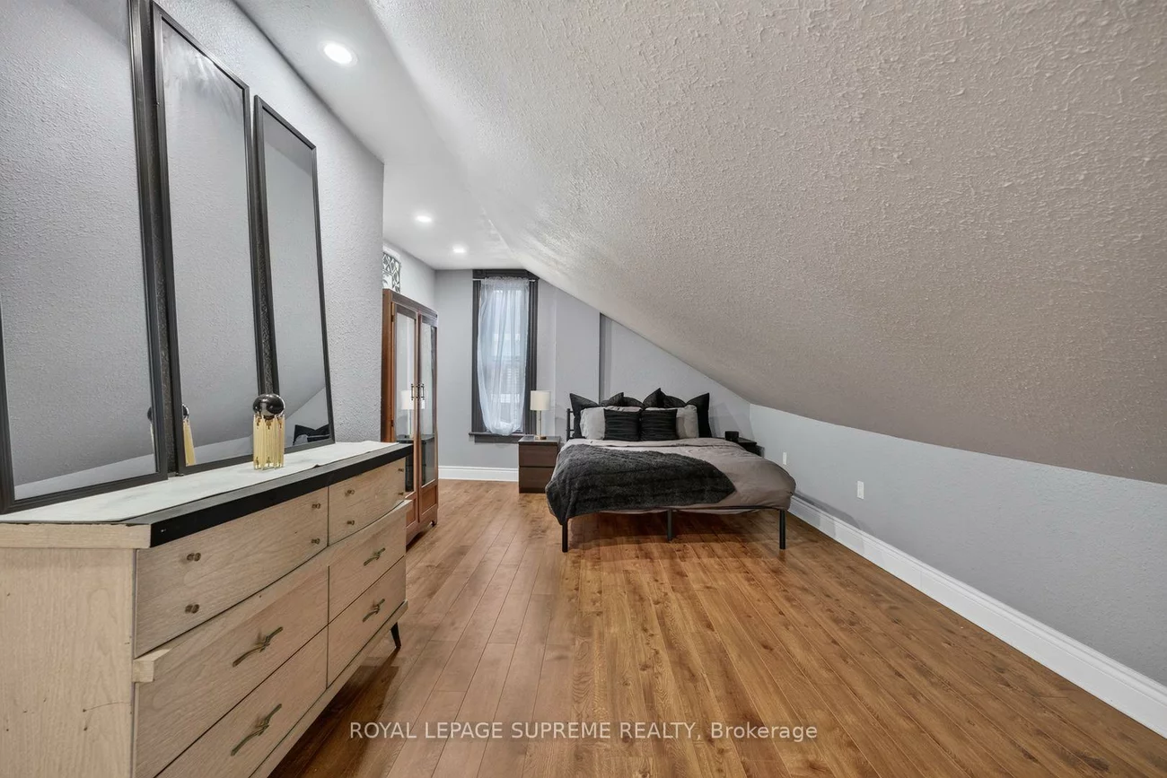 626, Manning, Palmerston-Little Italy, Toronto