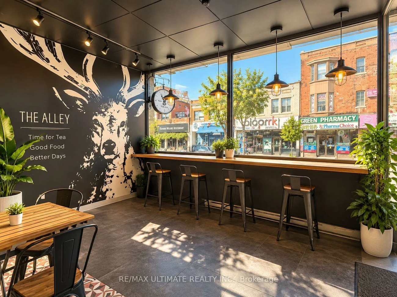 621, BLOOR, Palmerston-Little Italy, Toronto