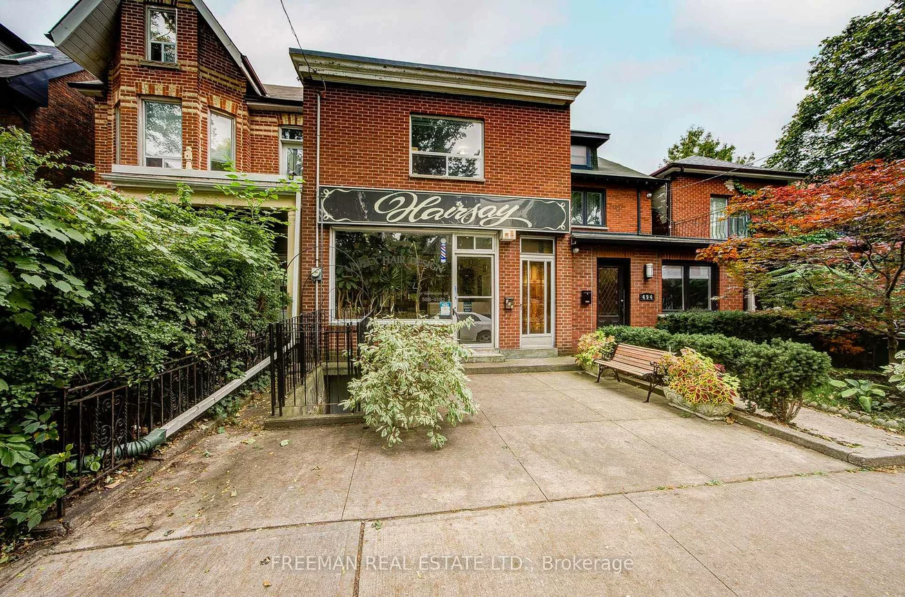 492, Manning, Palmerston-Little Italy, Toronto