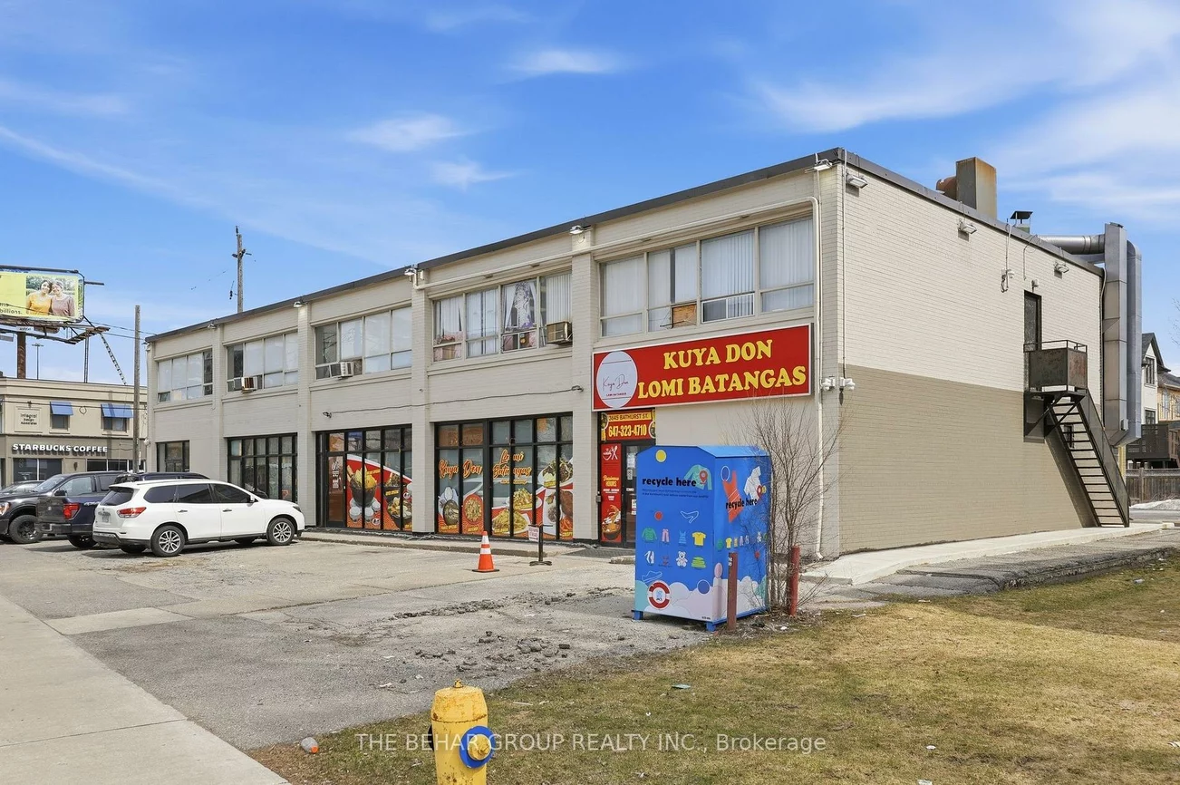 3645, Bathurst, Bedford Park-Nortown, Toronto