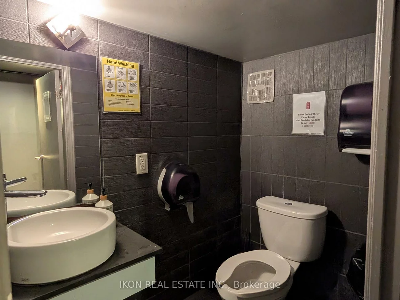 5449, Yonge, Newtonbrook East, Toronto