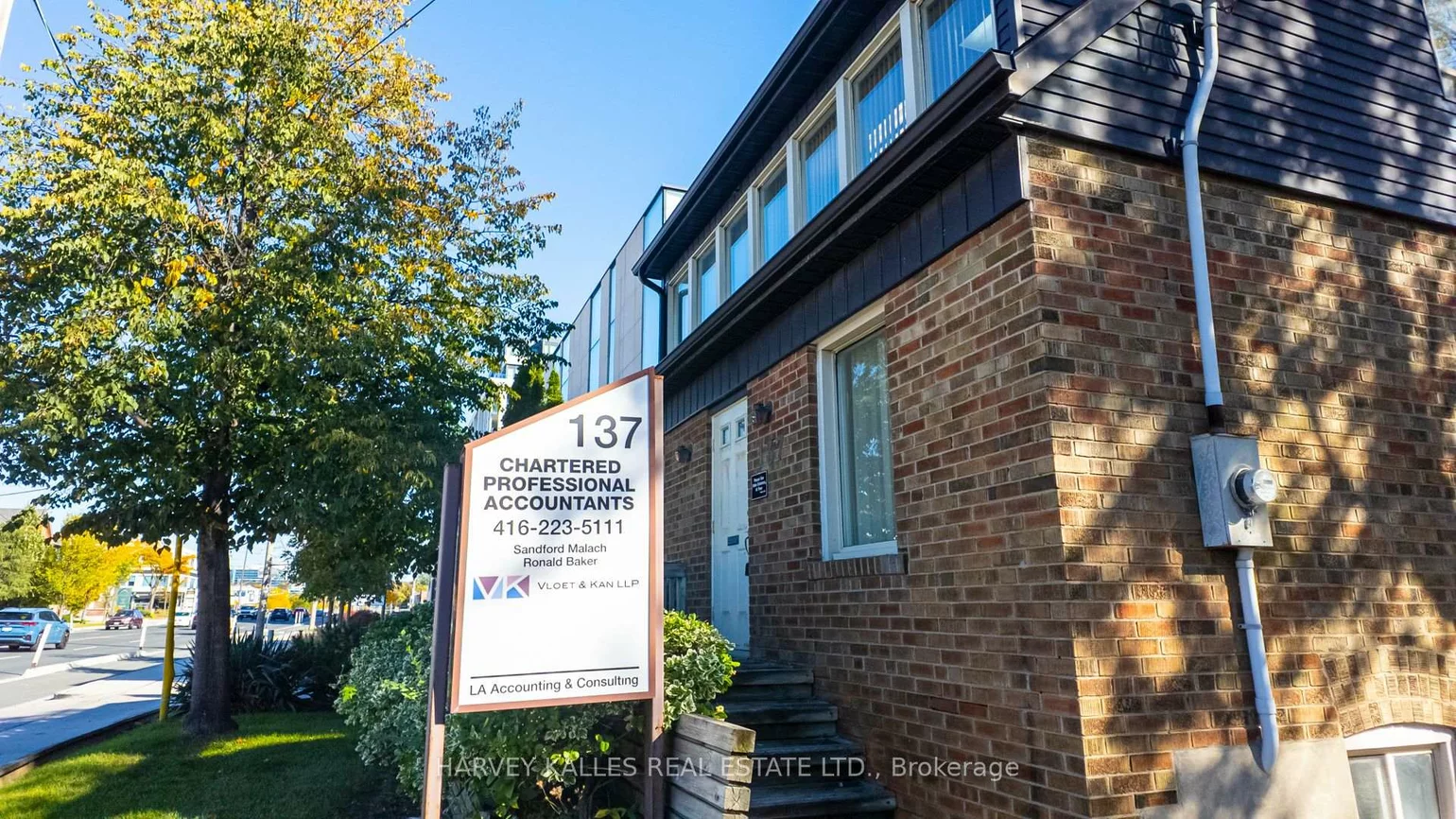 137, Sheppard, Willowdale East, Toronto