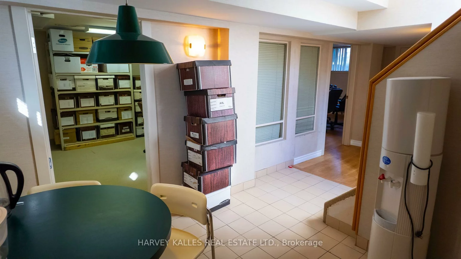 137, Sheppard, Willowdale East, Toronto