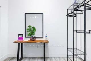 1300, Don Mills, Banbury-Don Mills, Toronto