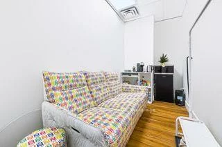 1300, Don Mills, Banbury-Don Mills, Toronto