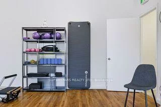 1300, Don Mills, Banbury-Don Mills, Toronto