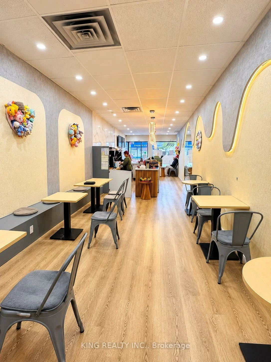 3905, Don Mills, Hillcrest Village, Toronto