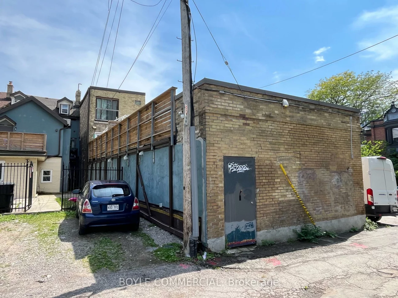 410, Dundas, Moss Park, Toronto