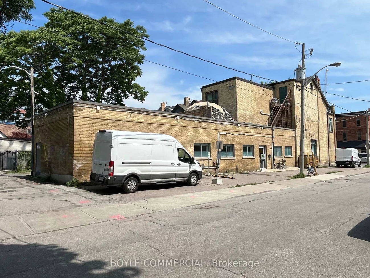 410, Dundas, Moss Park, Toronto