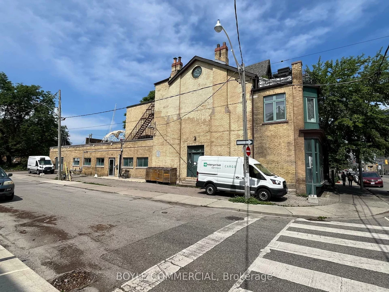 410, Dundas, Moss Park, Toronto